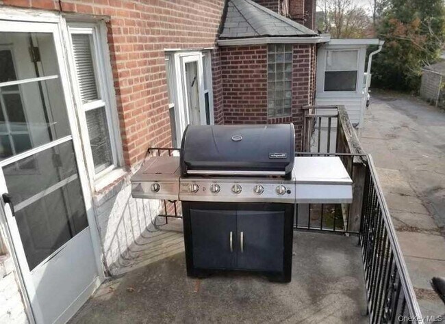 Building Photo - 136-48-136-71 71st Rd