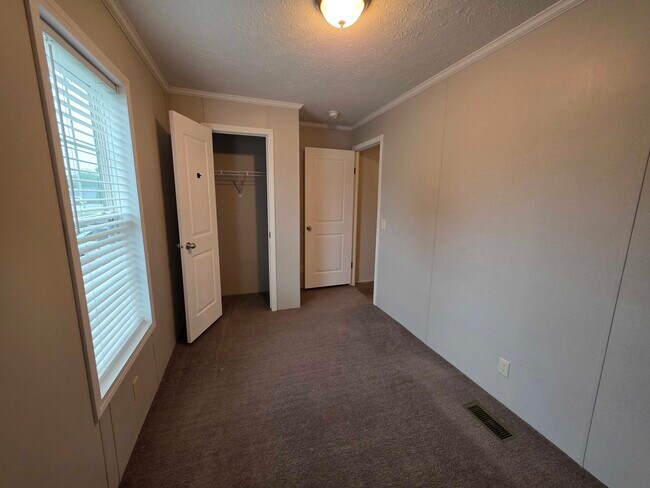 Building Photo - 3730 Birch St