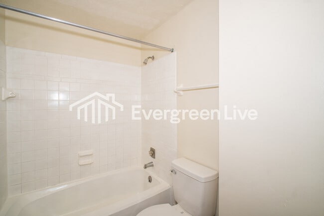 Building Photo - 8209 Mount Washington Dr