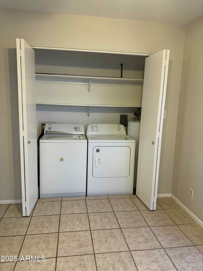 Building Photo - 99 N Cooper Rd