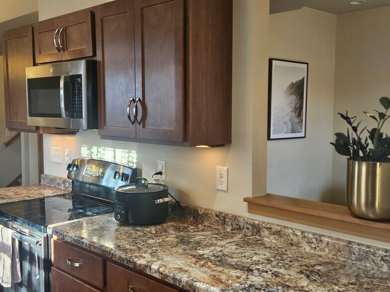 Kitchen pass thru - 4876 Innovation Dr