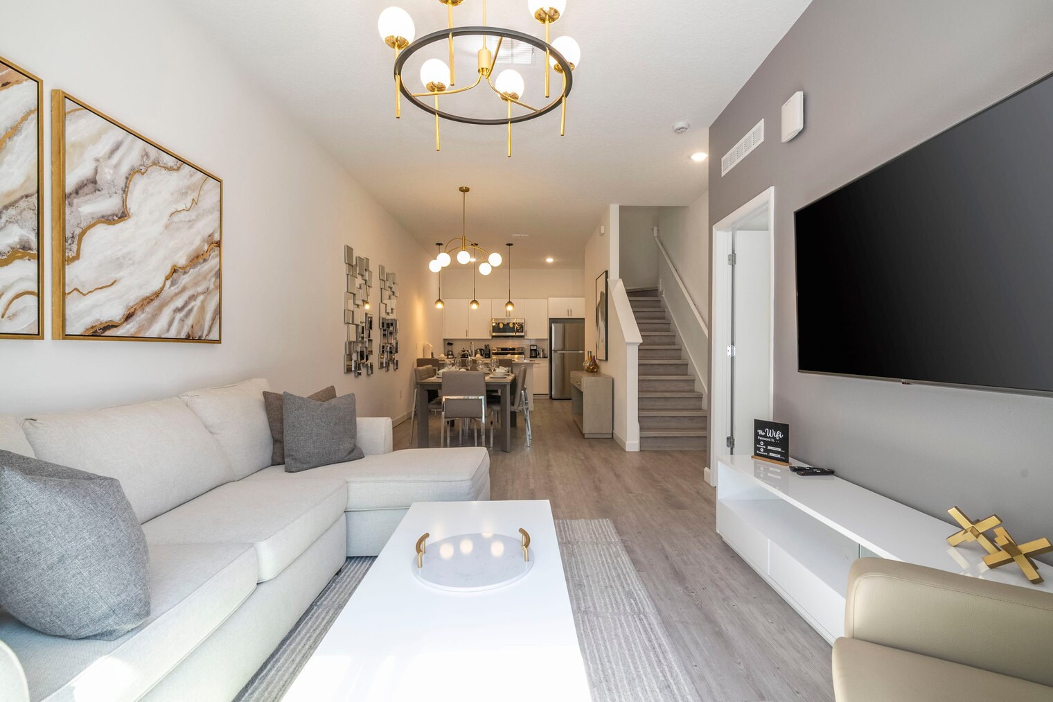 Building Photo - 513 Famagusta Dr