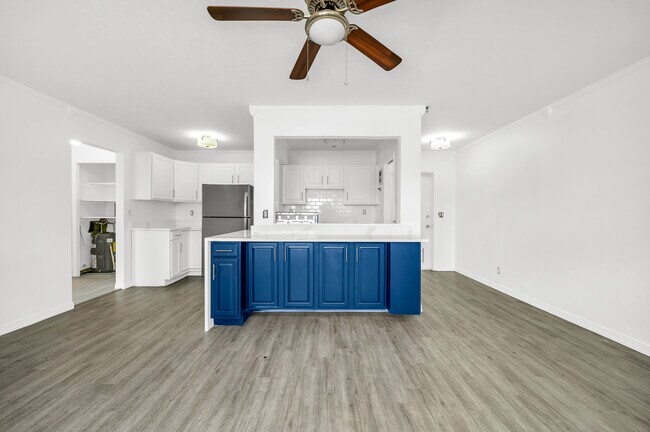 Building Photo - 616 unit 13