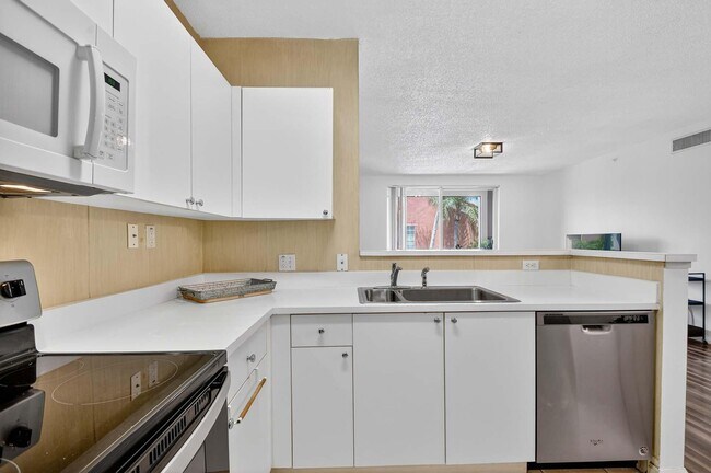 Building Photo - 11740 St Andrews Place