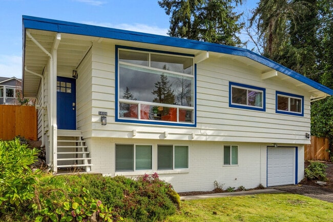 Building Photo - 14009 SE 37th Pl
