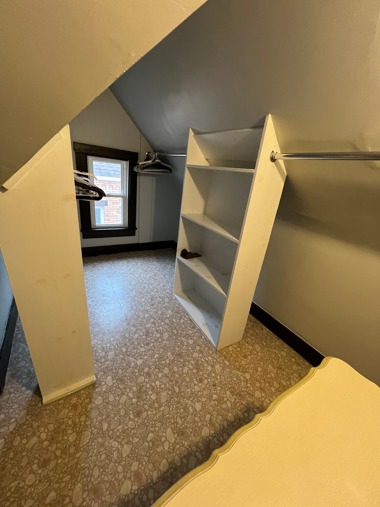 Building Photo - 271 Dravo Ave