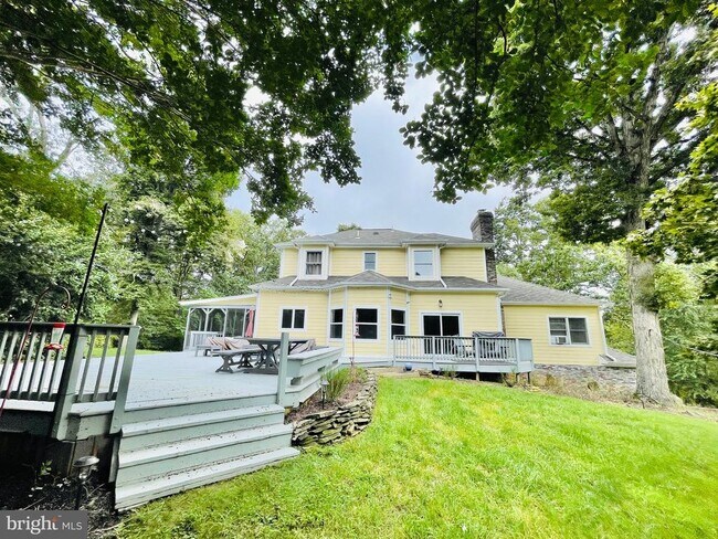 Building Photo - 1474 Freeman Dr