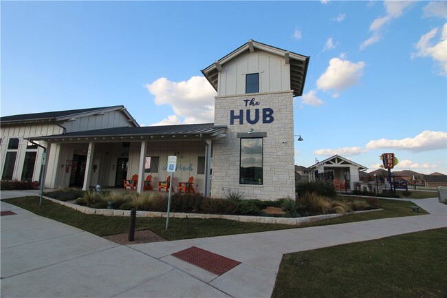 Building Photo - 589 Peace Dr