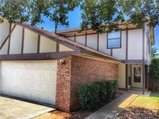 Building Photo - Completely Remodeled 2 Story Duplex - Putnam City Schools - Must See