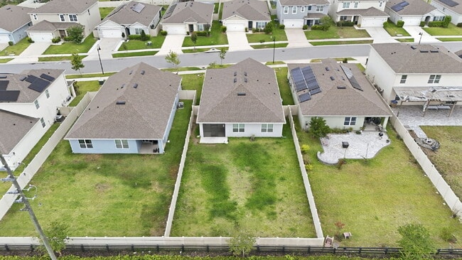 Building Photo - Three Bedroom, 2 Bathroom single family home with 2 Car Garage.