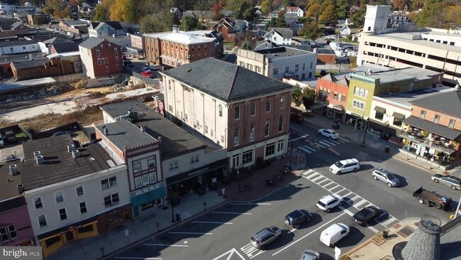 Building Photo - 5 S 3rd St