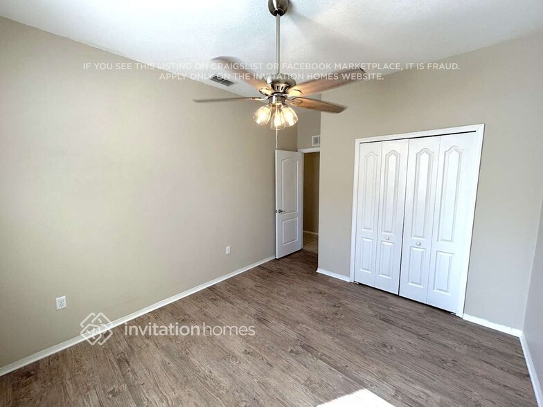 Building Photo - 6530 Evergreen Park Dr