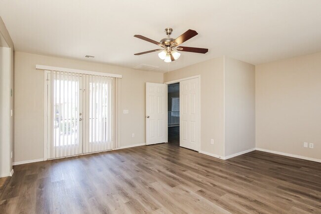 Building Photo - 9316 W Cordes Rd