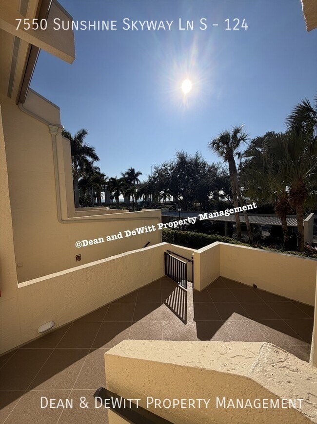 Building Photo - 7550 Sunshine Skyway Ln S