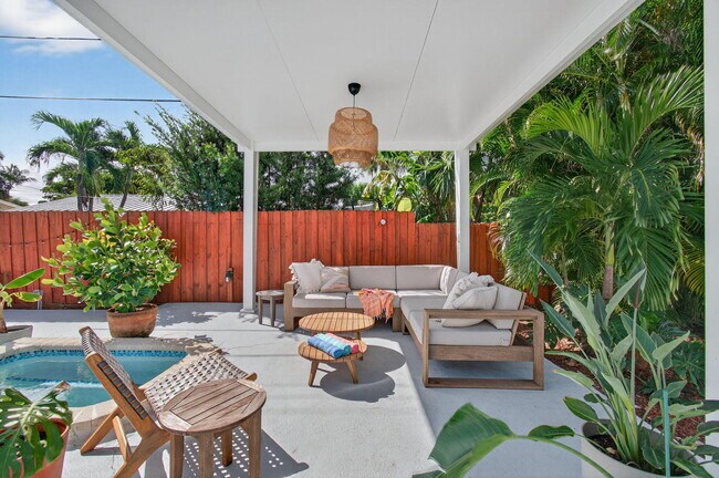 Building Photo - 802 Mallard Dr