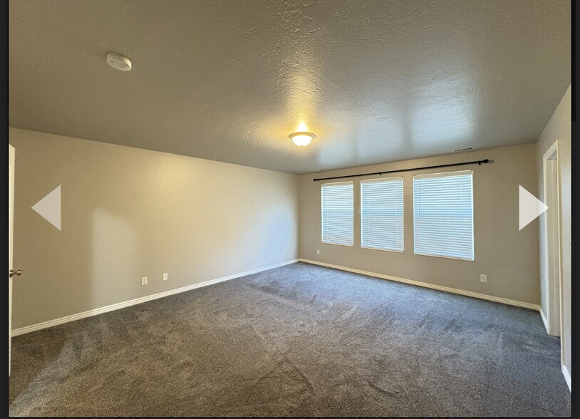 Building Photo - 1294 Willow Way