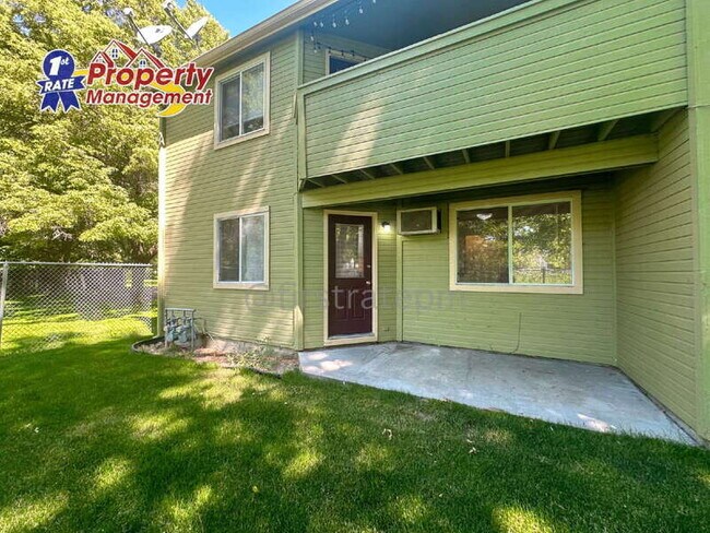 Building Photo - 2839 W Malad St