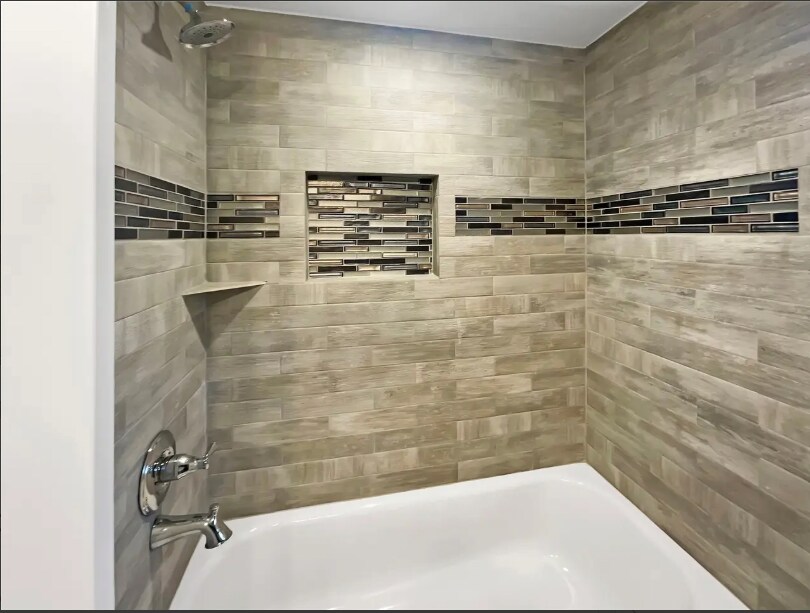 Building Photo - 12107 Pompton Dr