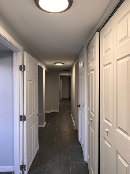 Building Photo - 579 Liberty Ave