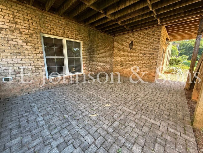 Building Photo - 5540 Brookberry Farm Rd