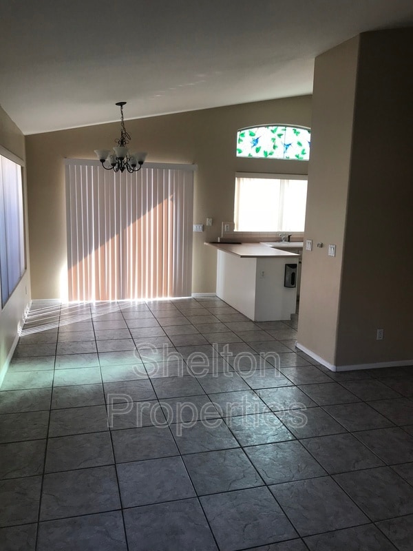 Building Photo - 17425 N 14th St