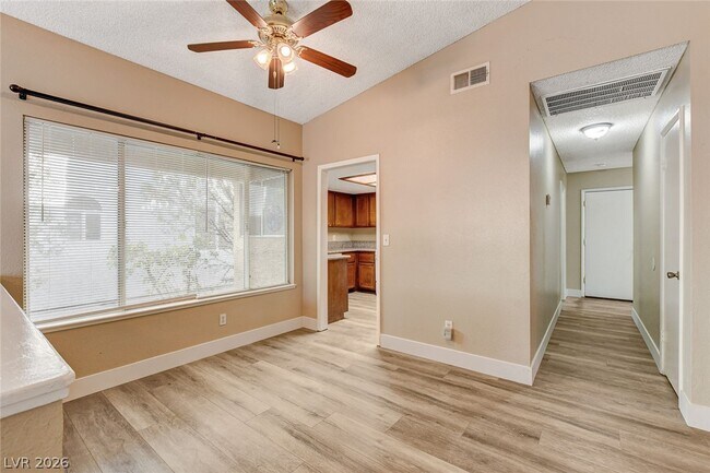 Building Photo - 6632 Wheelbarrow Peak Dr