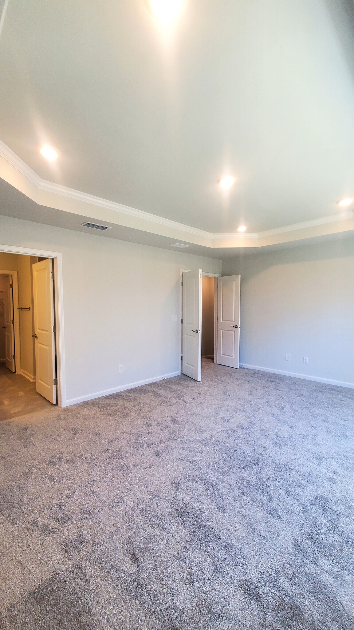 Building Photo - 906 Plum Creek Pl