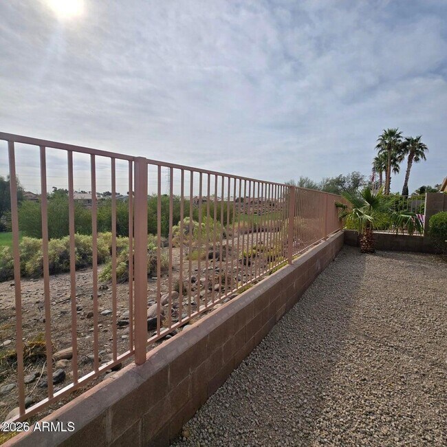 Building Photo - 11606 W Grapefruit Ct