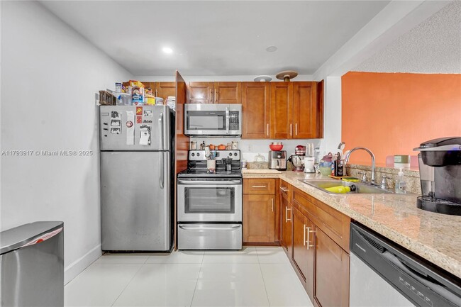 Building Photo - 488 NW 165th St