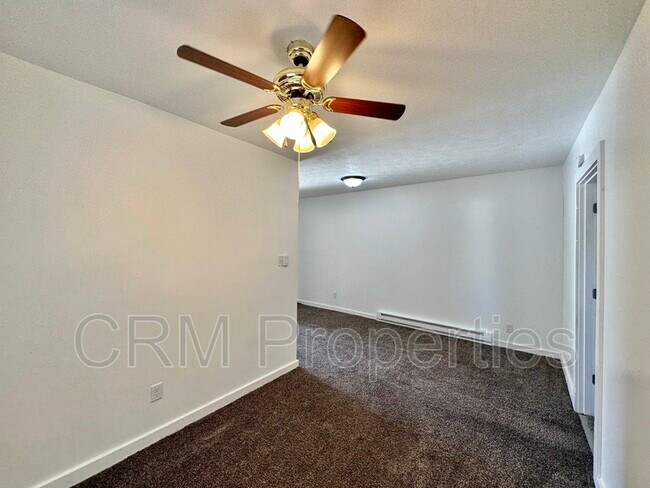 Building Photo - 723 W Jefferson St