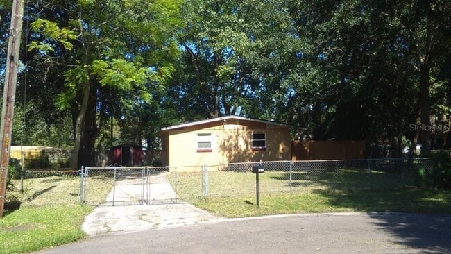 Building Photo - 6979 Muffet Ct