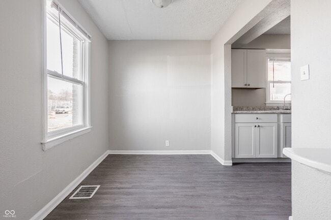Building Photo - 4309 Ralston Ave