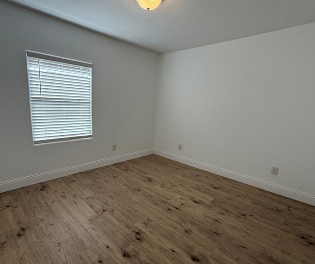 Building Photo - Charming 3 bed, 2 bath home - Newly remode...
