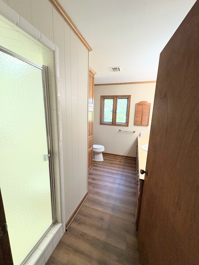 Building Photo - 189 Pinmar Ln