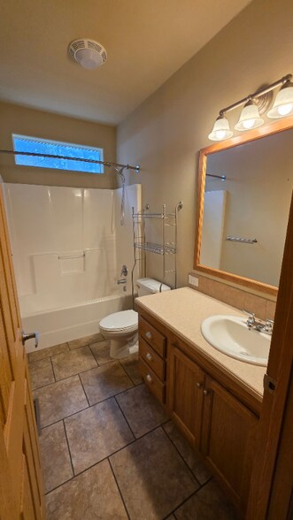 Building Photo - 7495 Shoup Rd