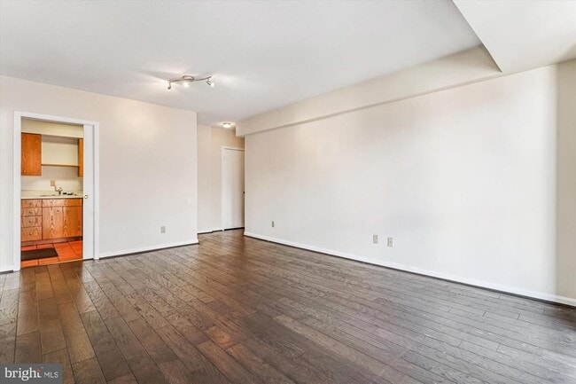 Building Photo - 1200 23rd St NW