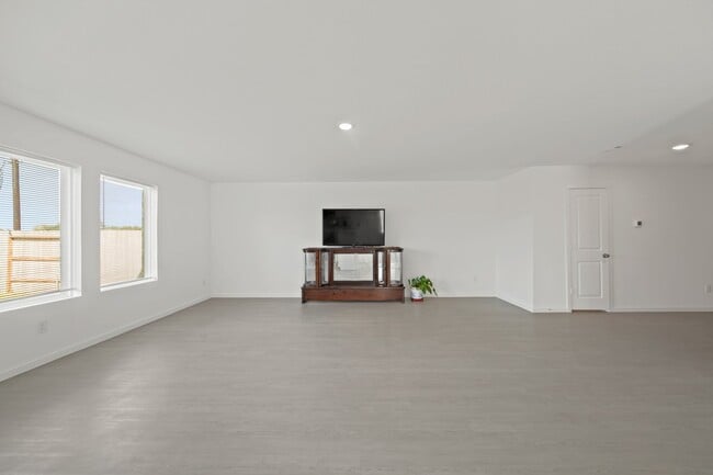 Building Photo - 2919 Summer Breeze Wy
