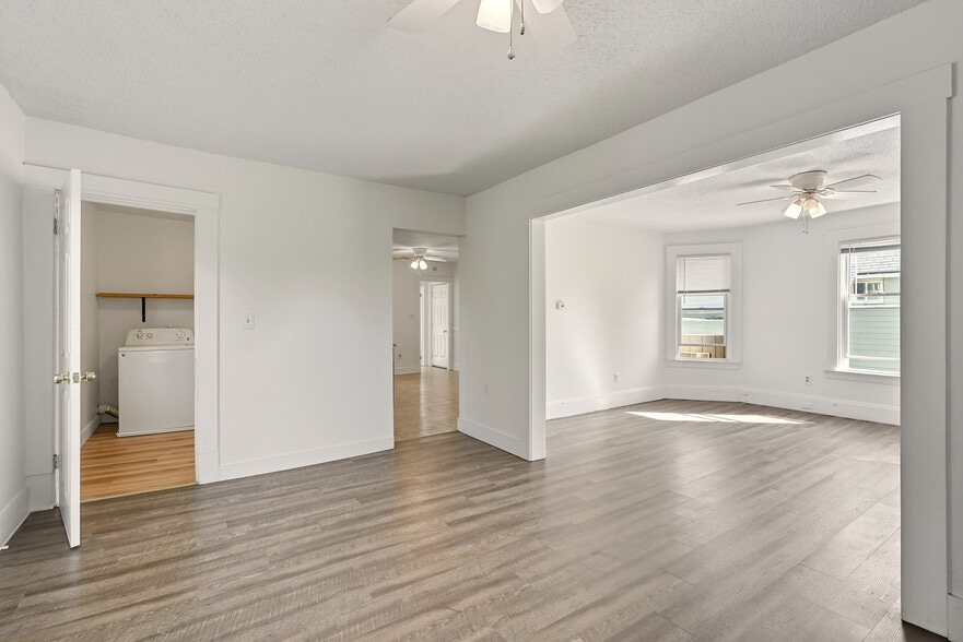 Building Photo - 1714 Castle Ave