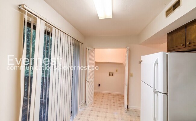 Building Photo - 8831 Millard Lee Ln