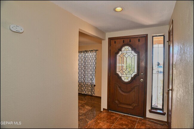 Building Photo - 11600 Casa View Dr