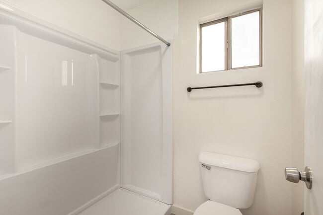 Building Photo - 3 Bedroom / 2.5 bath CORNER Lot in Ahwatukee