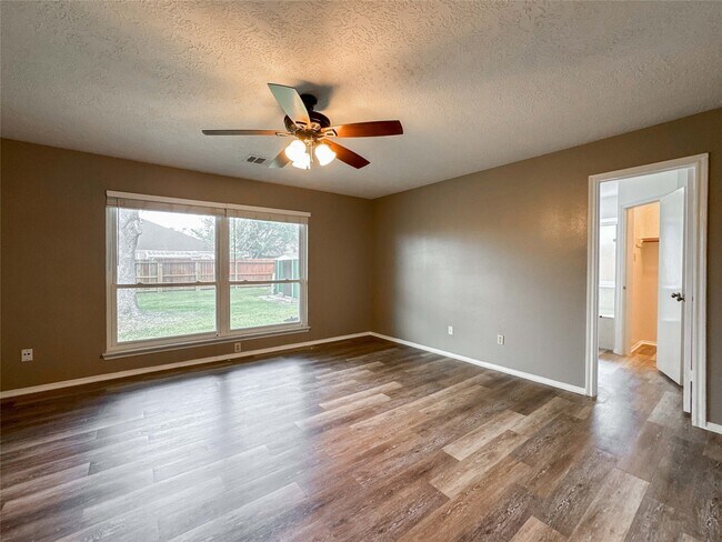 Building Photo - 2903 Auburn Dr
