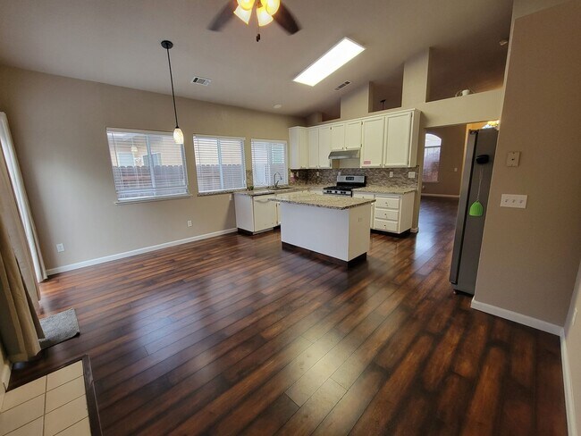 Building Photo - 9316 Caulfield Dr