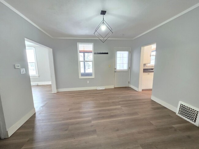 Building Photo - 4 Bed 1.5 Bath Single Family Home in Nekoosa