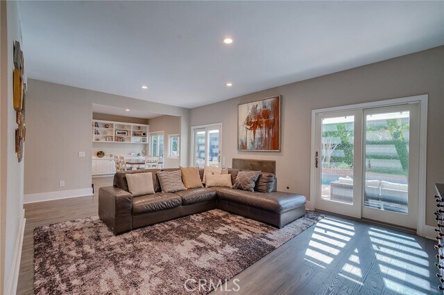 Building Photo - 6049 Rustling Oaks Dr