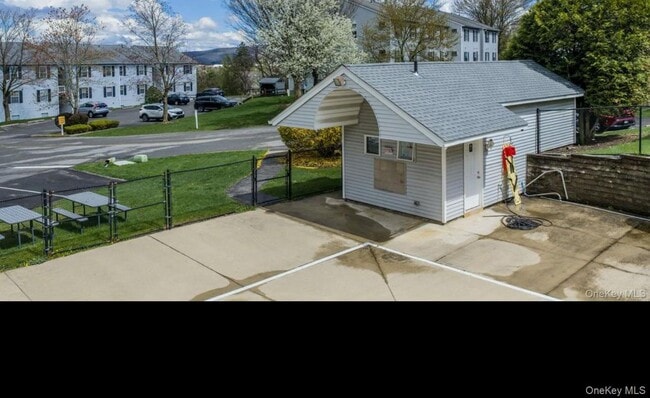 Building Photo - 28 Lexington Hills Rd