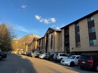 Building Photo - 2244 N Canyon Rd