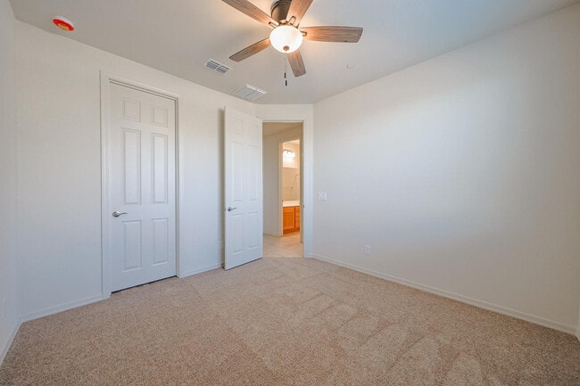 Building Photo - 13715 W Calle De Baca