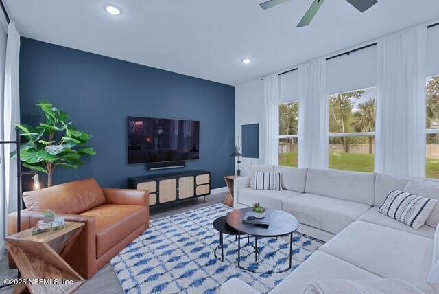 Building Photo - 5631 Heckscher Dr