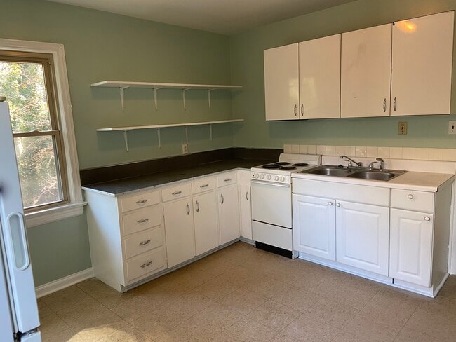 Building Photo - 408 Westmoreland Pl